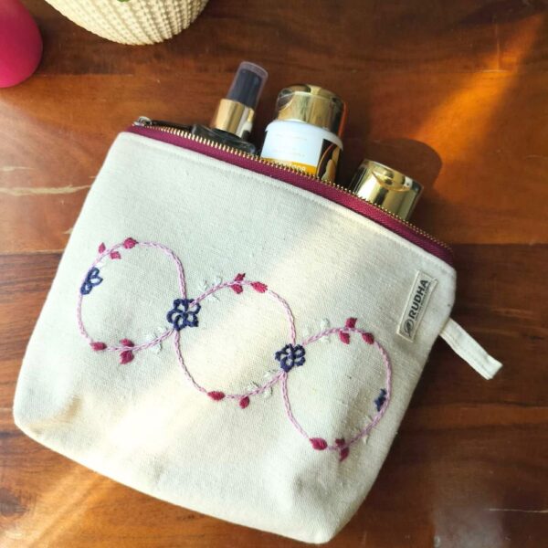 Cotton hand embroidered travel pouch with zipper - 9x7x1.5 - Image 4