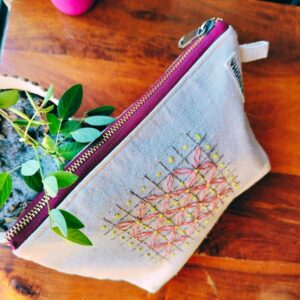 Sustainable Travel Pouches for Women, Multipurpose travel pouch - 9x7x1.5